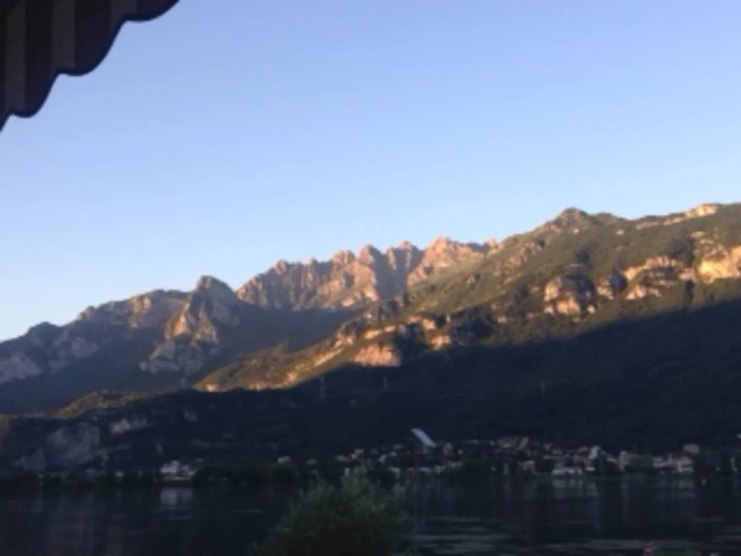 Houselake And Garden - Pescate - Lecco Galbiate